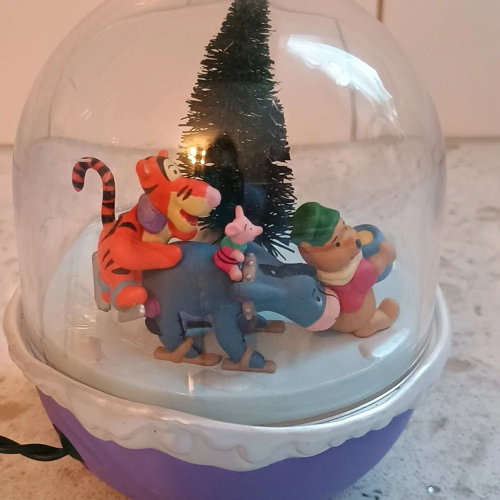 1996 Hallmark Keepsake Magic Disney Ornament 